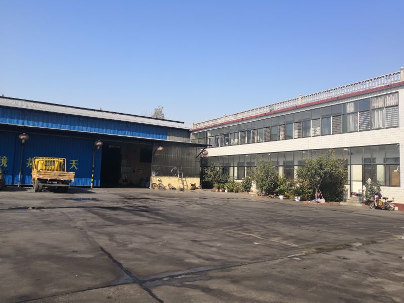 廠區(qū)設(shè)備(bei)